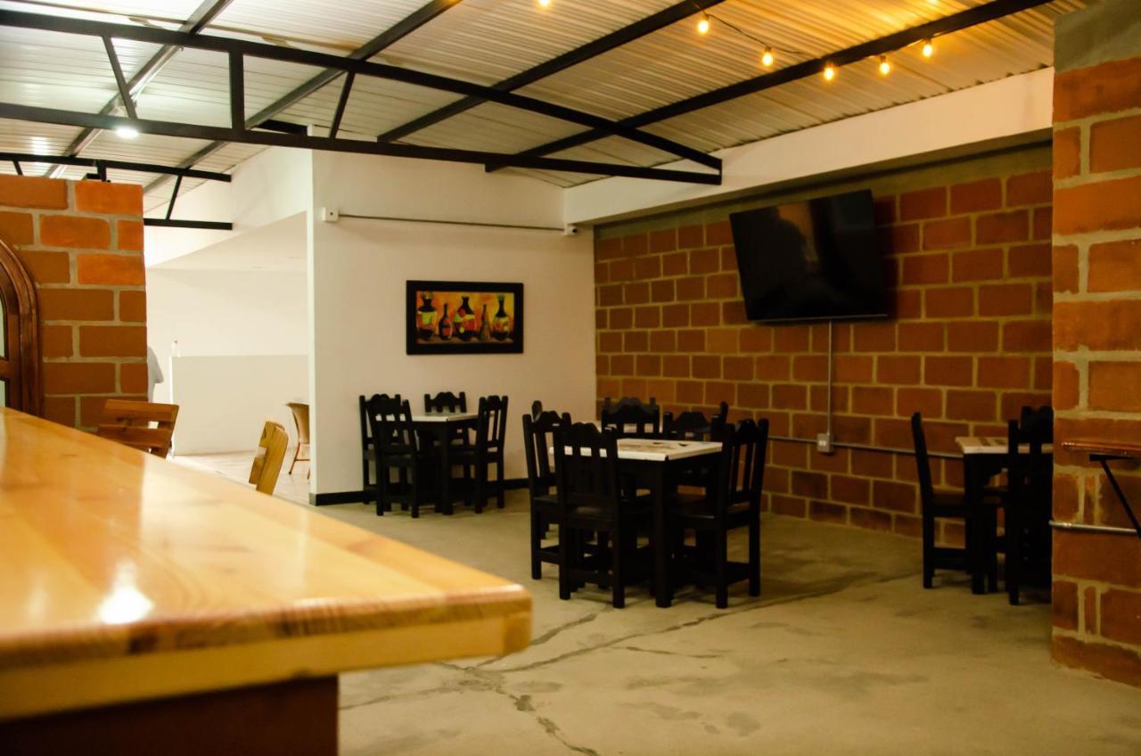 Casa Hotel Los Arboles 贝约 外观 照片